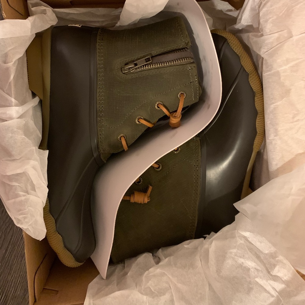 Sperry boots